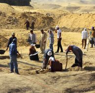 Un navire de 4 500 ans vient d'être exhumé près des pyramides par une équipe d'archéologues tchèques