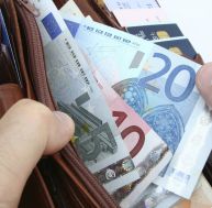 Les paiements en liquide de plus de 1 000 euros bientôt interdits - iStock
