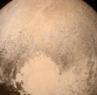 Photo de Pluton prise par New Horizons, à 768 000 km de distance - copyright NASA