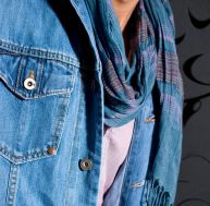 Recyclage : ne jetez pas votre vieille veste en jean, customisez-la ! / iStock.com - amete