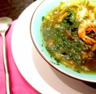 Soupe indienne aux crevettes et aux épices