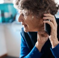 Sourds, sourd-aveugles, malentendants et aphasiques : une accessibilité téléphonique universelle en 2024 ? / iStock.com - RapidEye