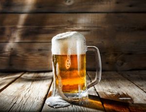 5 idées cadeaux pour les amateurs de bière / iStock.com - GANNAMARTYSHEVA