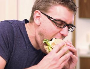 Ce réalisateur américain a cherché à savoir combien de temps il faudrait pour faire un sandwich soi-même de A à Z...