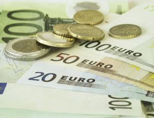 Les paiements en espèces ne pourront bientôt plus dépasser 1 000 euros