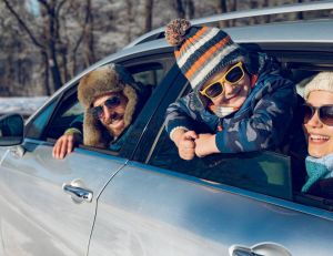 Auto : partez en toute sécurité sur la route des vacances de Noël ! / iStock.com - EmirMemedovski