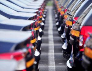 Automobile : le marché s'écroule en Europe / iStock.com - rolbu
