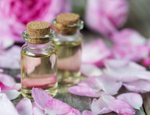 Beauté : les bienfaits de l'huile de rose / iStock.com - Epitavi