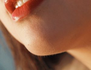 Comment réaliser votre baume à lèvre maison : une recette simple et naturelle