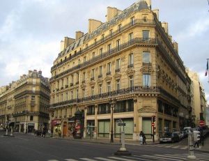 Un immeuble parisien au niveau de l'avenue de l'opéra - © Wikimedia CC. / Thierry