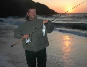 La pêche du bord les soirs d’été peut être très rentable