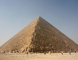 Aperçu de la pyramide de Khéops - copyright wikimedia commons