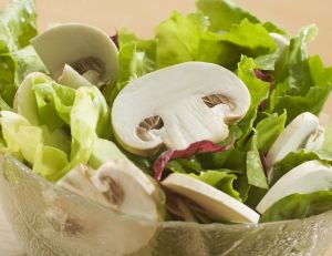 Salade péruvienne à la sauce d'anchois