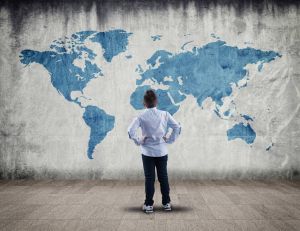 Tout savoir sur les voyages d'études à l'étranger / iStock.com - ALLVISIONN