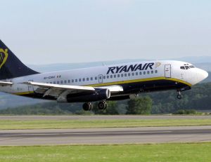 Un avion de la compagnie Ryanair - wikimedia commons