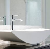 Adapter ses robinets en fonction de la taille de sa vasque / iStock.com - slidezero_com