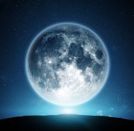 Admirez la Lune se déplaçant devant la Terre grâce à la Nasa i Stock.com - themacx