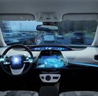 Auto : les voitures autonomes débarqueront en France dès 2020 / iStock.com - metamorworks
