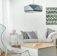 Comment aménager une petite salle de séjour avec des mobiliers design ? / iStock.com - Katarzyna Bialasiewicz