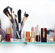 Des astuces pour organiser et ranger ses accessoires make-up / iSotck.com - vnlit