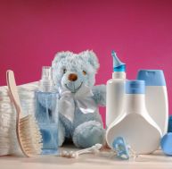 Enfant : faut-il se méfier des produits d'hygiène pour bébé ? / iStock.com - Davizro