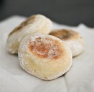 Préparez des english muffins