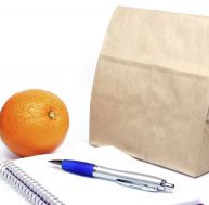 Riche en vitamines, l'orange est idéale pour retrouver un peu d'énergie au travail