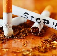 Mois sans tabac : 3 méthodes pour arrêter de fumer / iStock.com - TanjalaGica