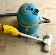 Nettoyage et entretien des différents sols de la maison