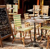 Nos idées de restaurant à Paris à moins de 15 euros / iStock.com - Nikada