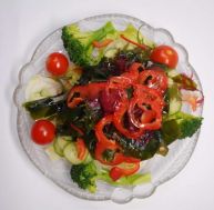 Salade de tomates et poivrons grillés