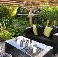 Salon de jardin : le confort en extérieur / iStock.com - Eirasophie