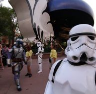 Disney s'apprête à ouvrir de nouvelles attractions dédiées à Star Wars, dans ses parcs - copyright Gordon Trapley / Flickr CC.