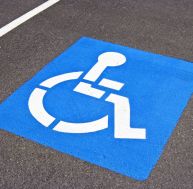 Stationnement réservé aux personnes invalides
