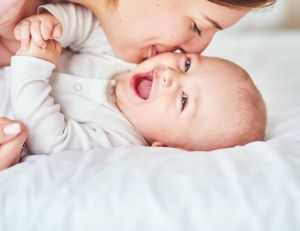 5 idées reçues sur l'éducation des bébés / iStock.com - PeopleImages