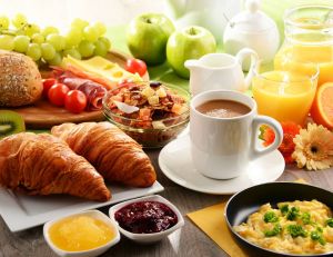 Alimentation : 3 idées de petit-déjeuner pour bien débuter la journée / iStock.com - Monticello