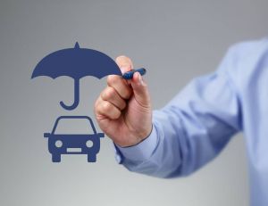 Assurance auto/moto : comment bien choisir ? / Istock.com - BrianAJackson