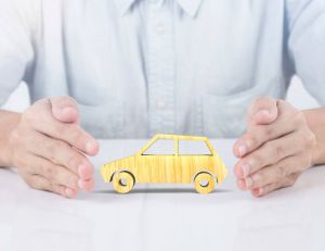 Automobile : des contrats d'assurance plus chers pour les chômeurs / iStock.com - baramee2554