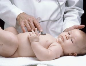 Bébé : renvois, reflux, vomissements