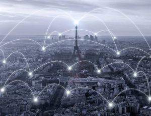Bon Plan : où trouver du WiFi gratuit à Paris ? / iStock.com - Prasit Rodfan