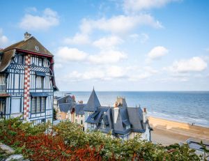 Changement de destination : optez pour la Normandie ! / iStock.com - RossHelen