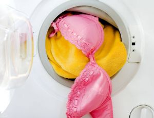 Comment bien laver ses sous-vêtements pour les garder plus longtemps ? / Istock.com - deepblue4you