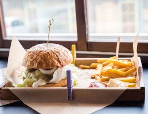 Conso : découvrez Paris en mangeant des burgers / iStock.com - rlat