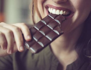 Cool job : devenez goûteur de chocolat !/iStock.com-Eva-Katalin