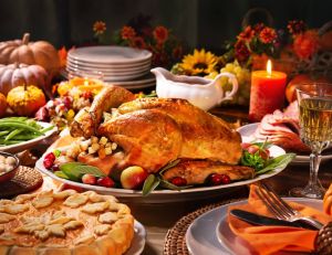 Découvrez les origines de Thanksgiving / Istock.com - AlexRaths