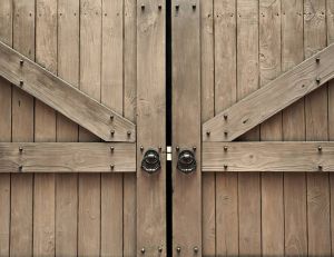 Des conseils pour entretenir un portail en bois