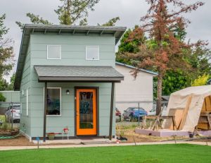Des mini-maisons à Los Angeles pour aider les sans-abris à se reconstruire / iStock.com-DianeBentleyRaymond