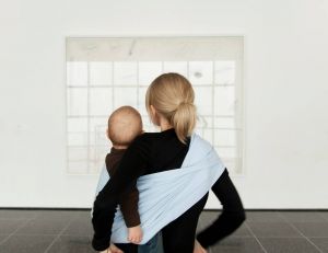 Éducation : comment parler d'art à ses enfants ? / iStock.com - Rouzes