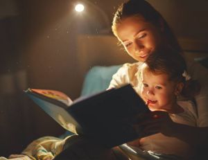 Éducation : pourquoi est-il important de lire des histoires à vos enfants ? / iStock.com - evgenyatamanenko
