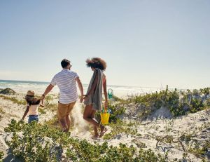 Été et vacances : les règles à respecter sur la plage / iStock.com - pixdeluxe